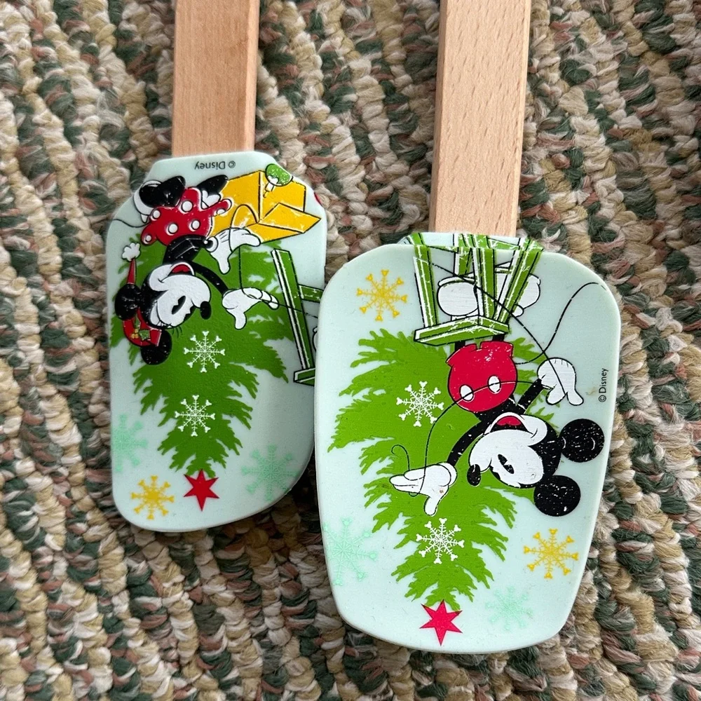 Disney Festive Mickey Mouse Kitchen Set - Green, Red, Gray